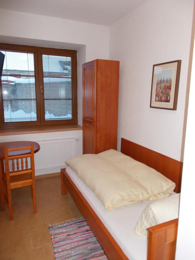 Hostinec u Janatů s ubytováním Cestin Exteriér fotografie